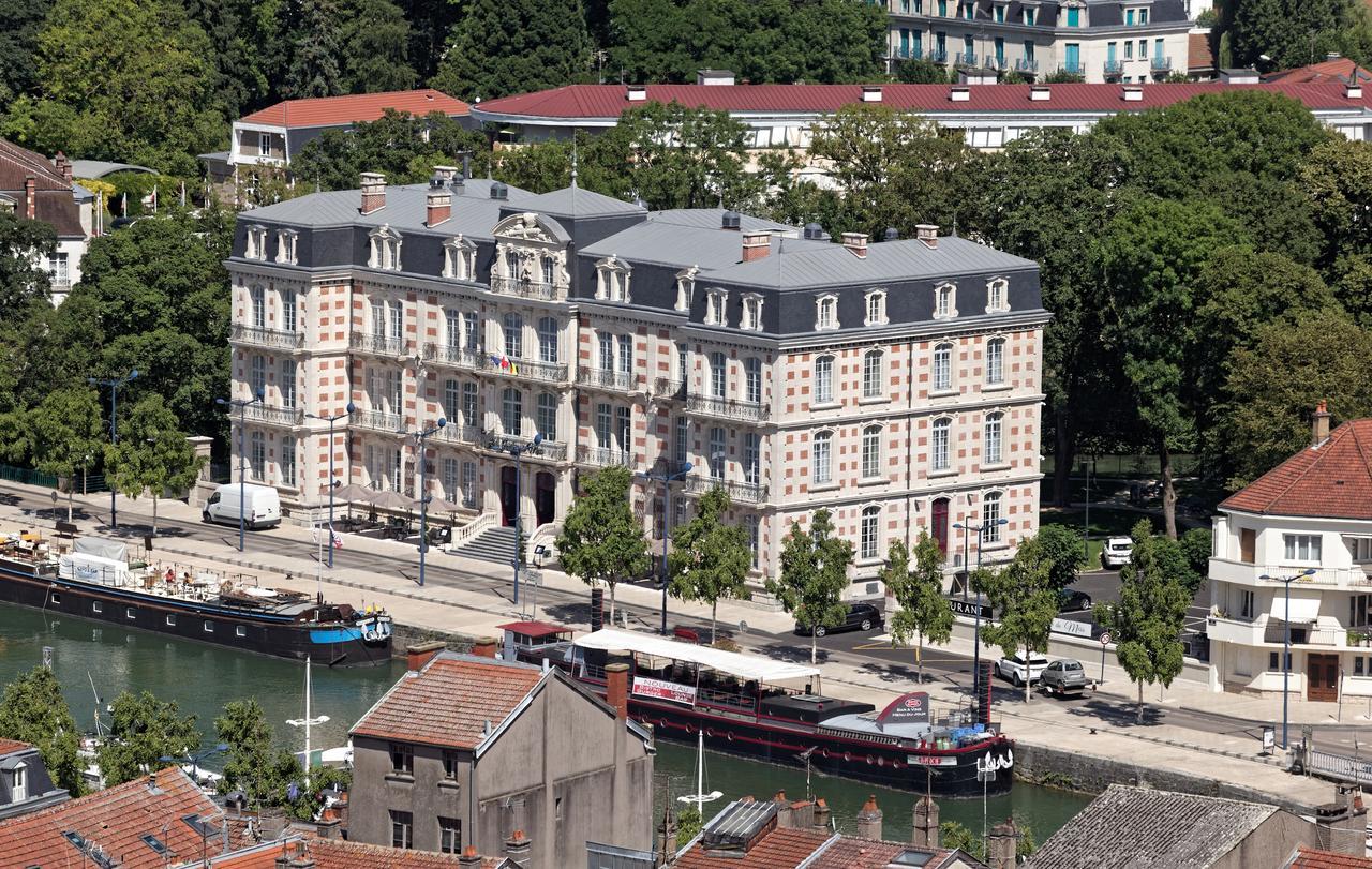 Hotel Les Jardins Du Mess Verdún Exterior foto